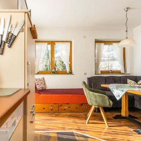 בית נופש In Ramsau Near Slopes רמסאו אים זילרטל